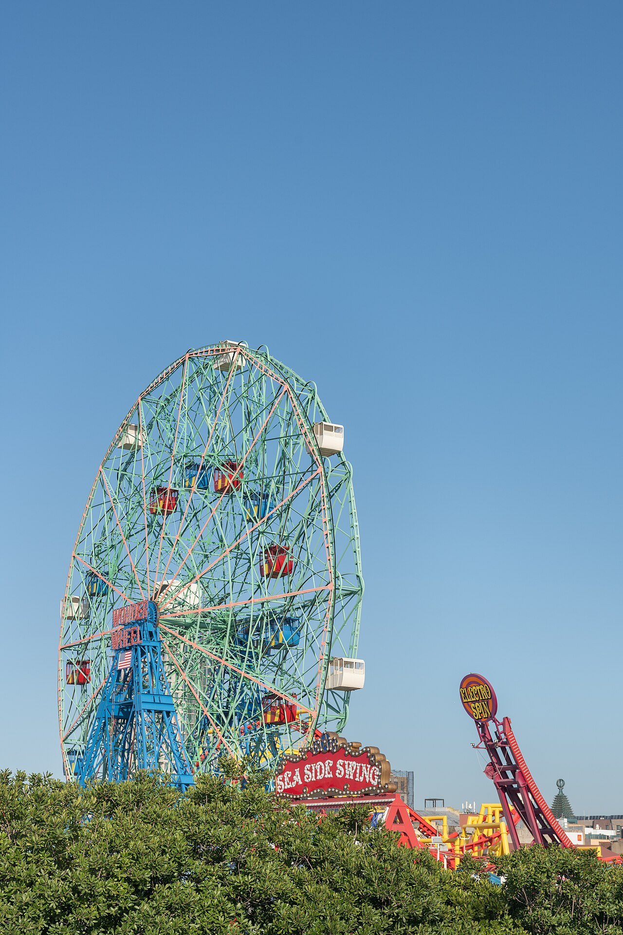 The Wonder Wheel against a clear sky at Coney Island