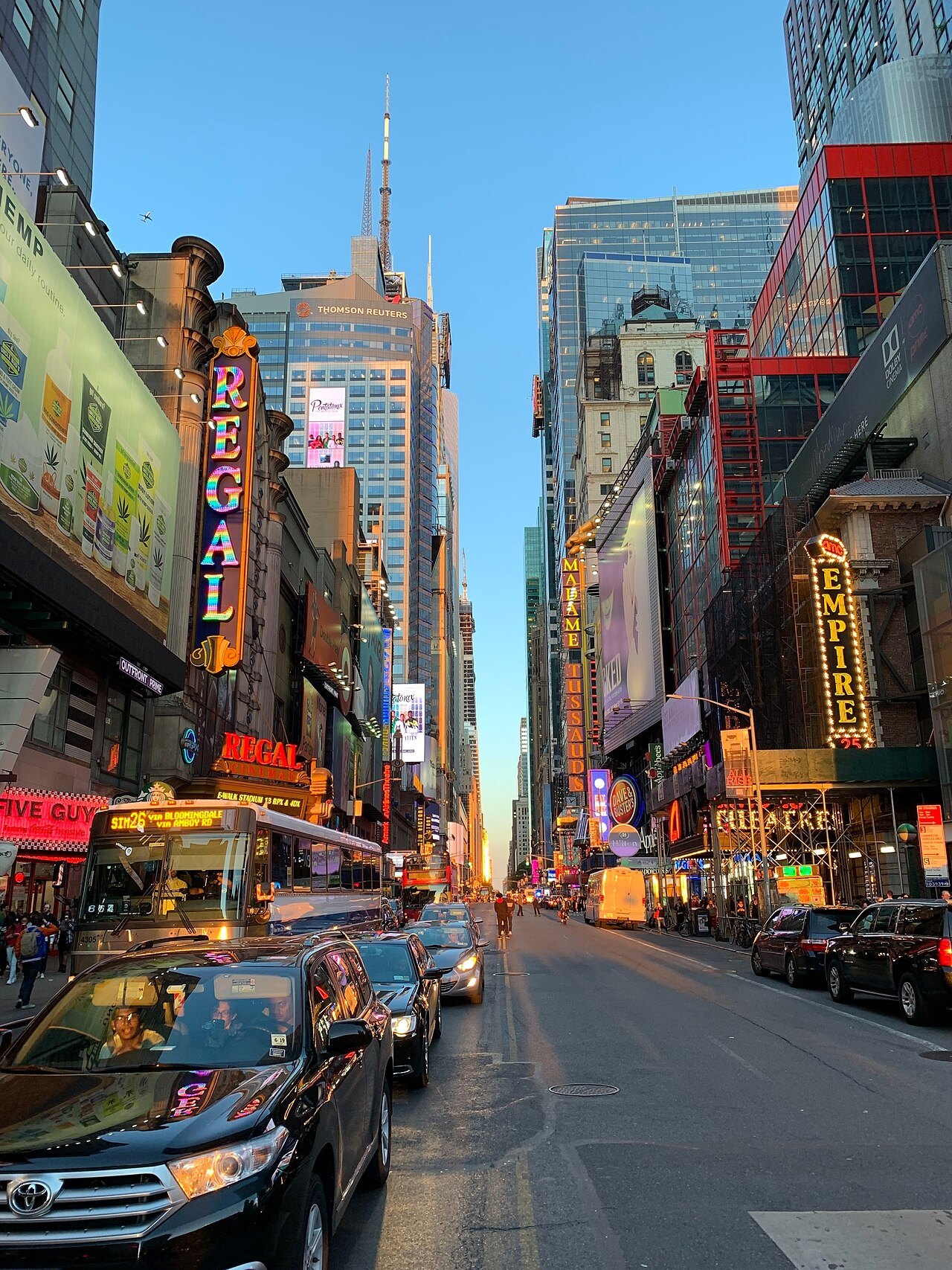 What is Manhattanhenge, and where should you watch it?