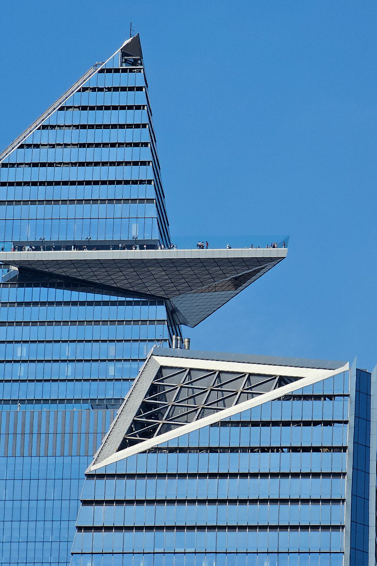 The triangular Edge deck jutting from 30 Hudson Yards